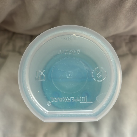 Tupperware Round Modular Mate with shaker/pour lid Seal and store 440ml - Picture 3 of 5